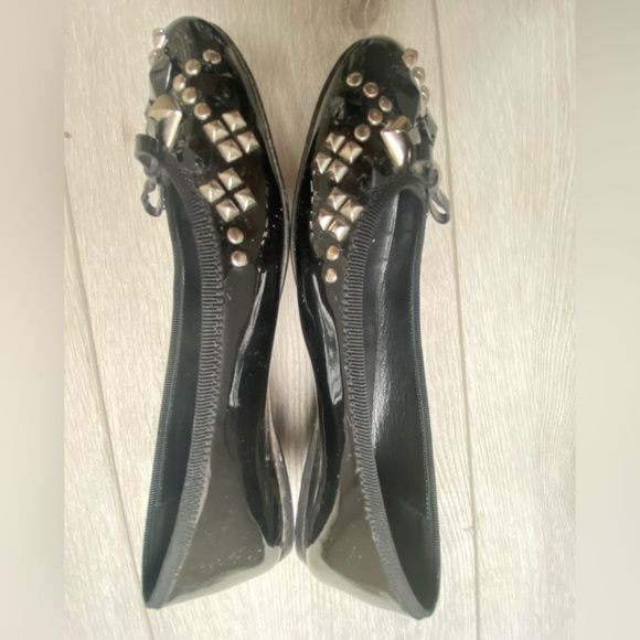 Prada Black Flat Patent Leather Loafers - Picture 2 of 8